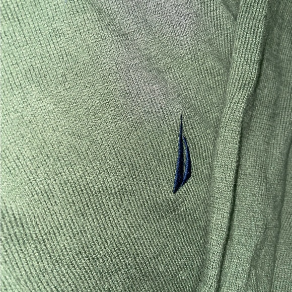 Nautica Green Longsleeve Sweater - Picture 4 of 4